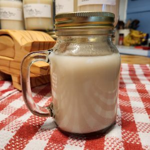 rendered lard in a pint jar, farm raised organic